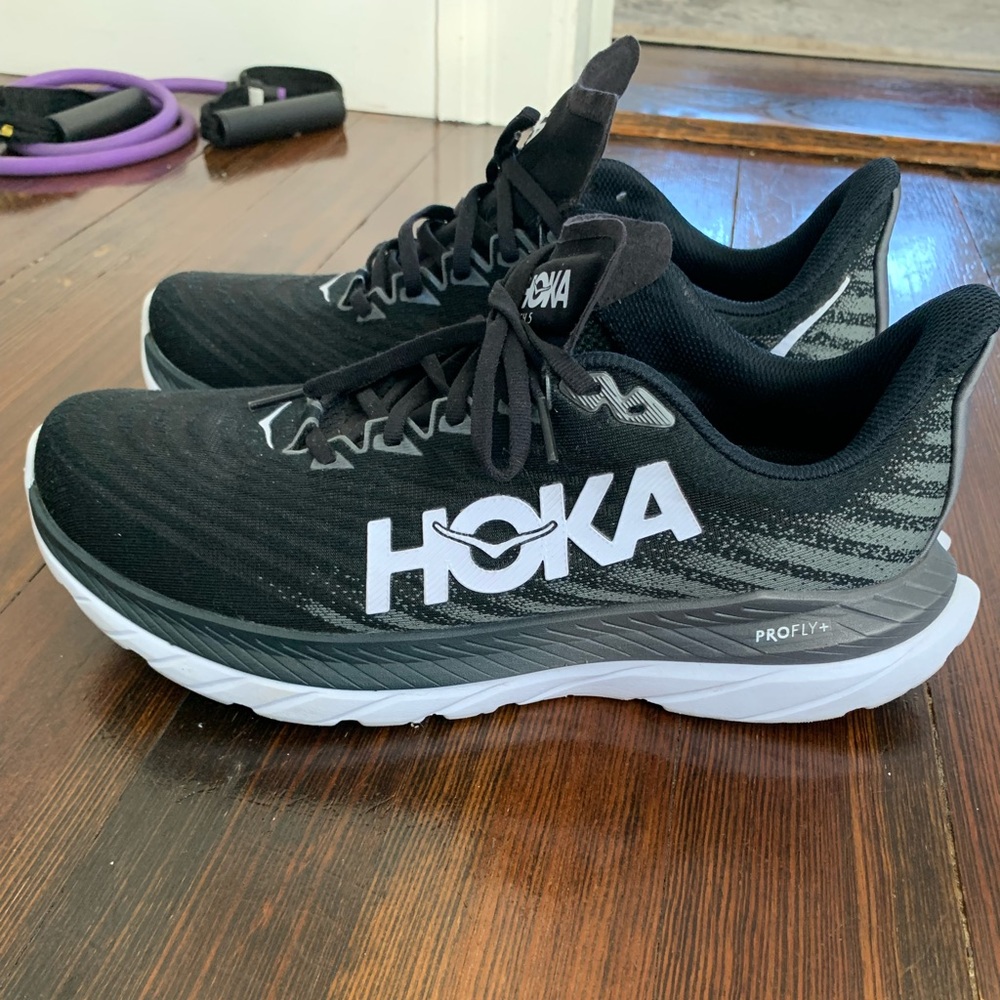 Men’s Hoka Mach 5 - size 11(2E)